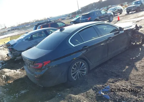 2023 BMW 530E xDrive z USA, uszkodzony, nr VIN WBA33AG09PCM36187